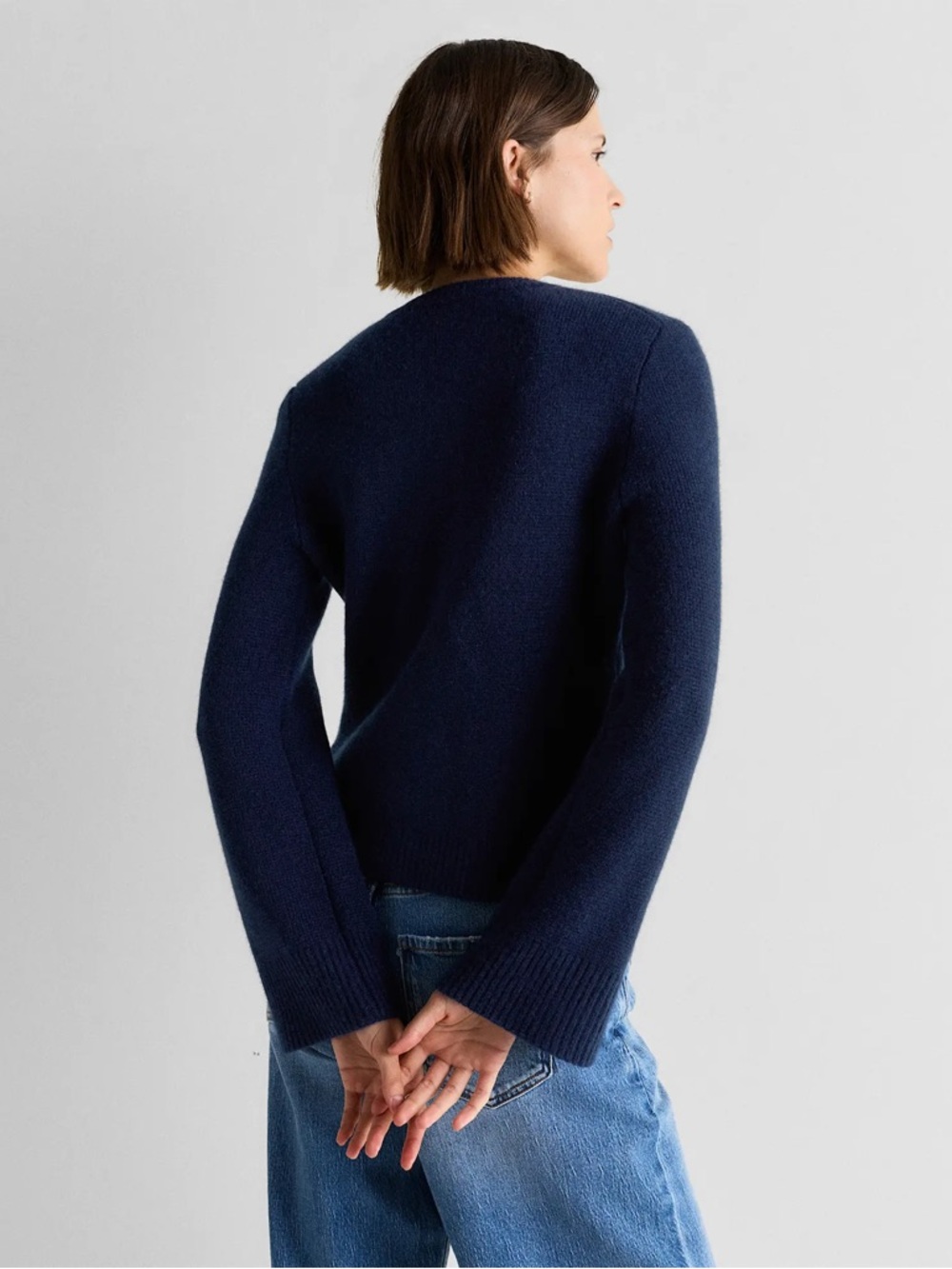 Quince Mongolian Cashmere Structured Cardigan TRUE Navy
Sleeved Top L - Picture 7 of 10